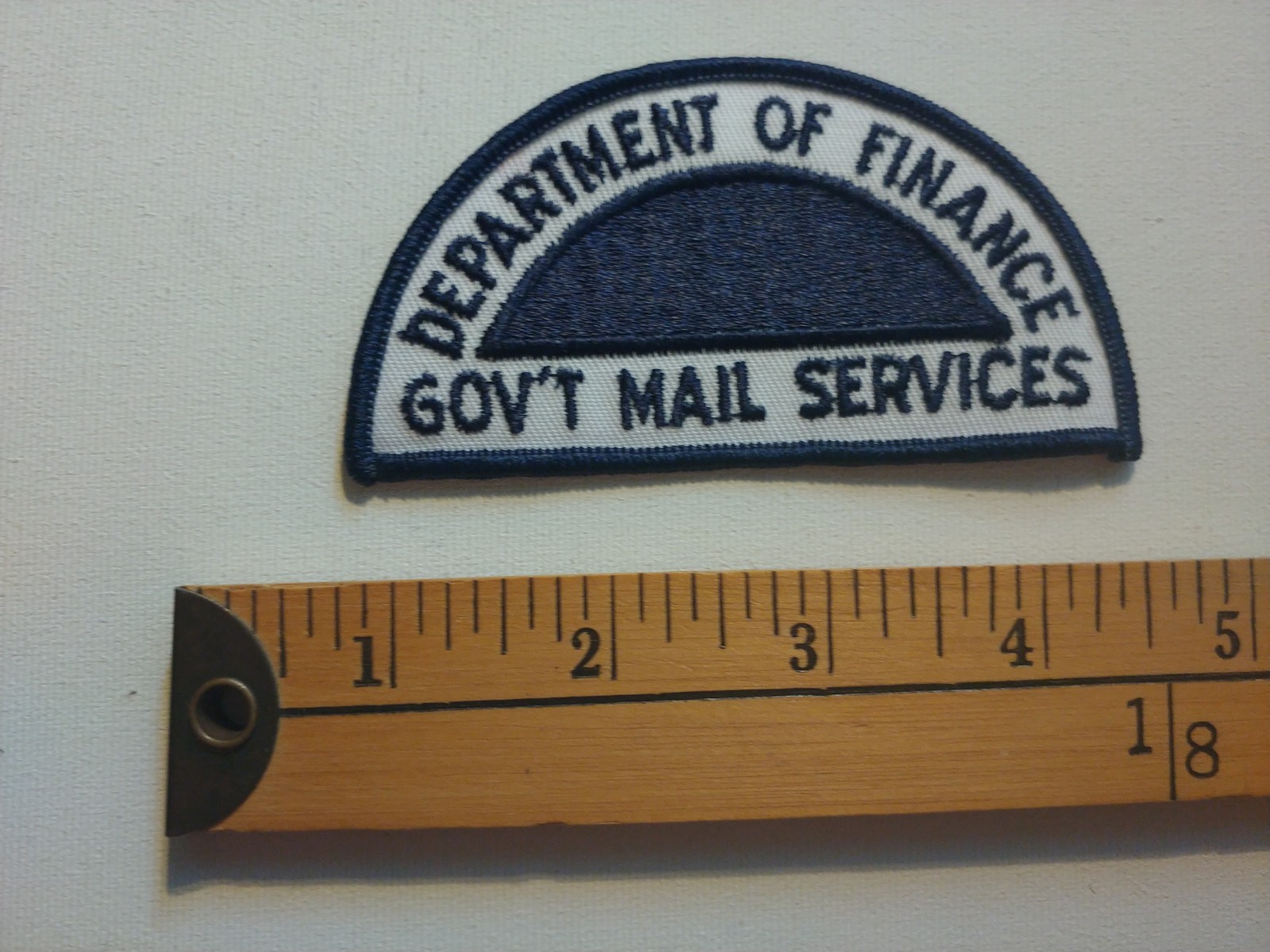 *RARE CANADA DEPT OF FINANCE MAIL SERVICES CANADIAN PATCH CREST BADGE ECUSSON *
