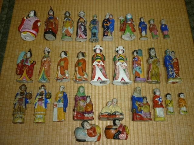 ■Taisho period (around 1920)■Toys made in Seto, ceramics, shooting dolls, 30