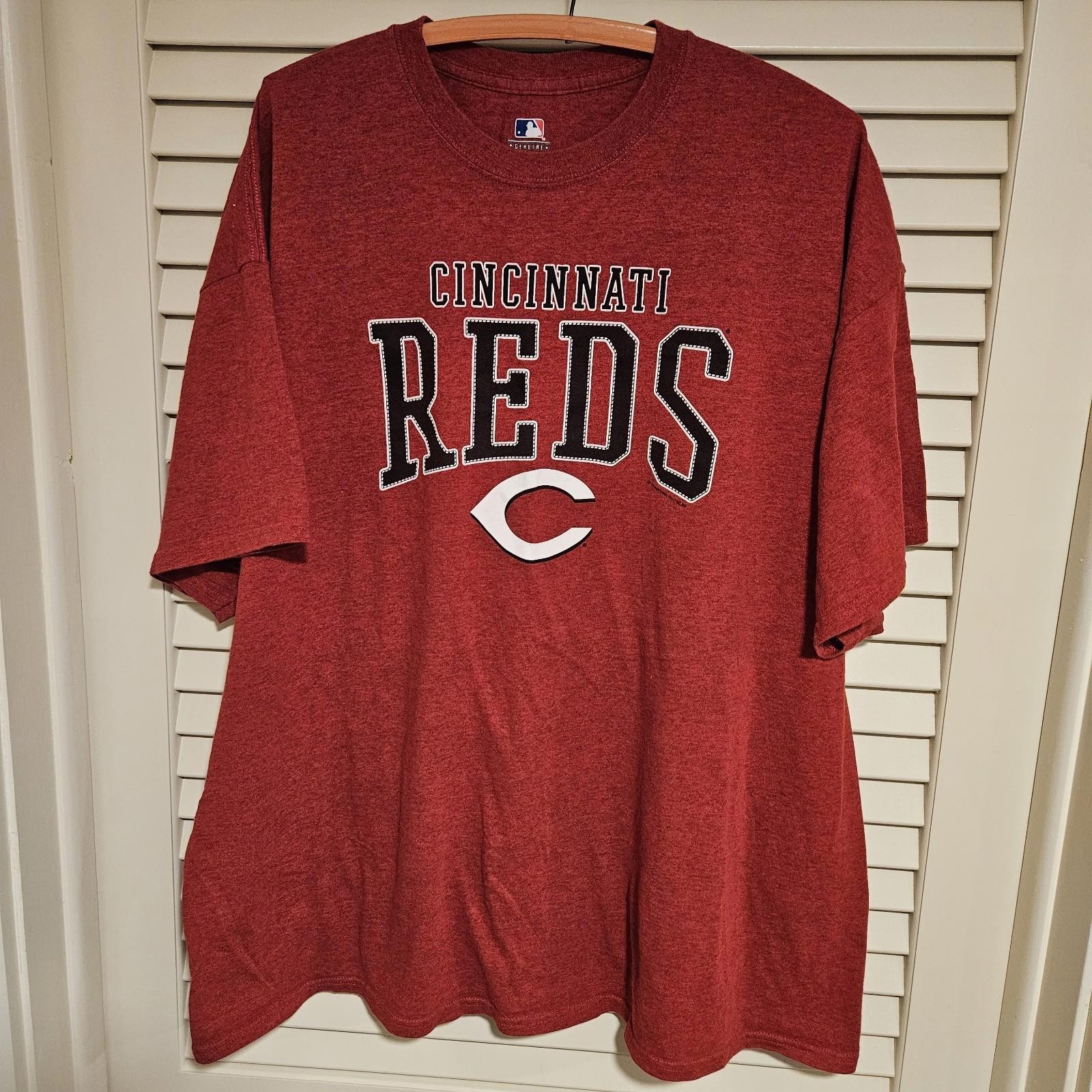 Cincinnati Reds Men’s Tshirt Size 2XL Red Majestic