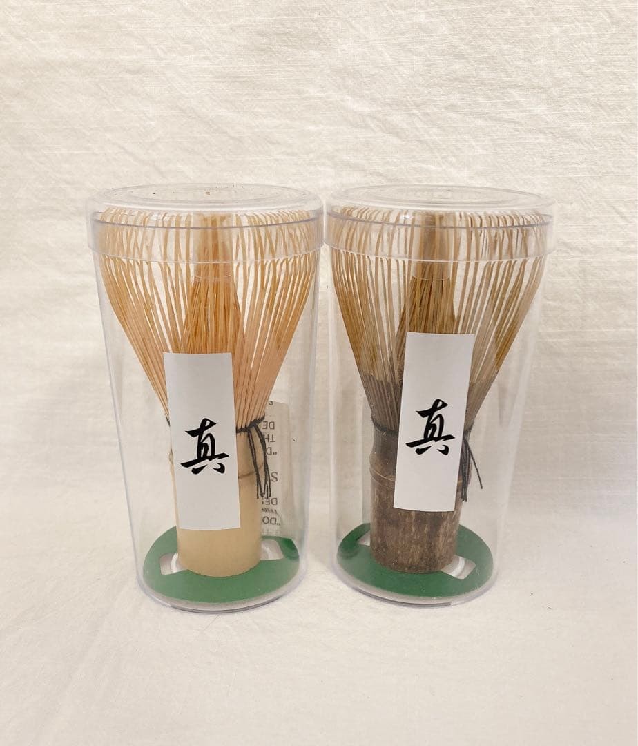 True 2 pieces Black bamboo chasen White bamboo chasen Tea utensils