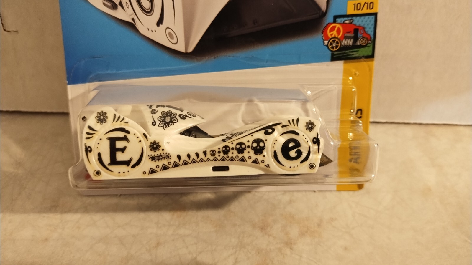Hot Wheels Cloak And Dagger HW Art Cars Series #10/10 White Diecast 1:64 Scale
