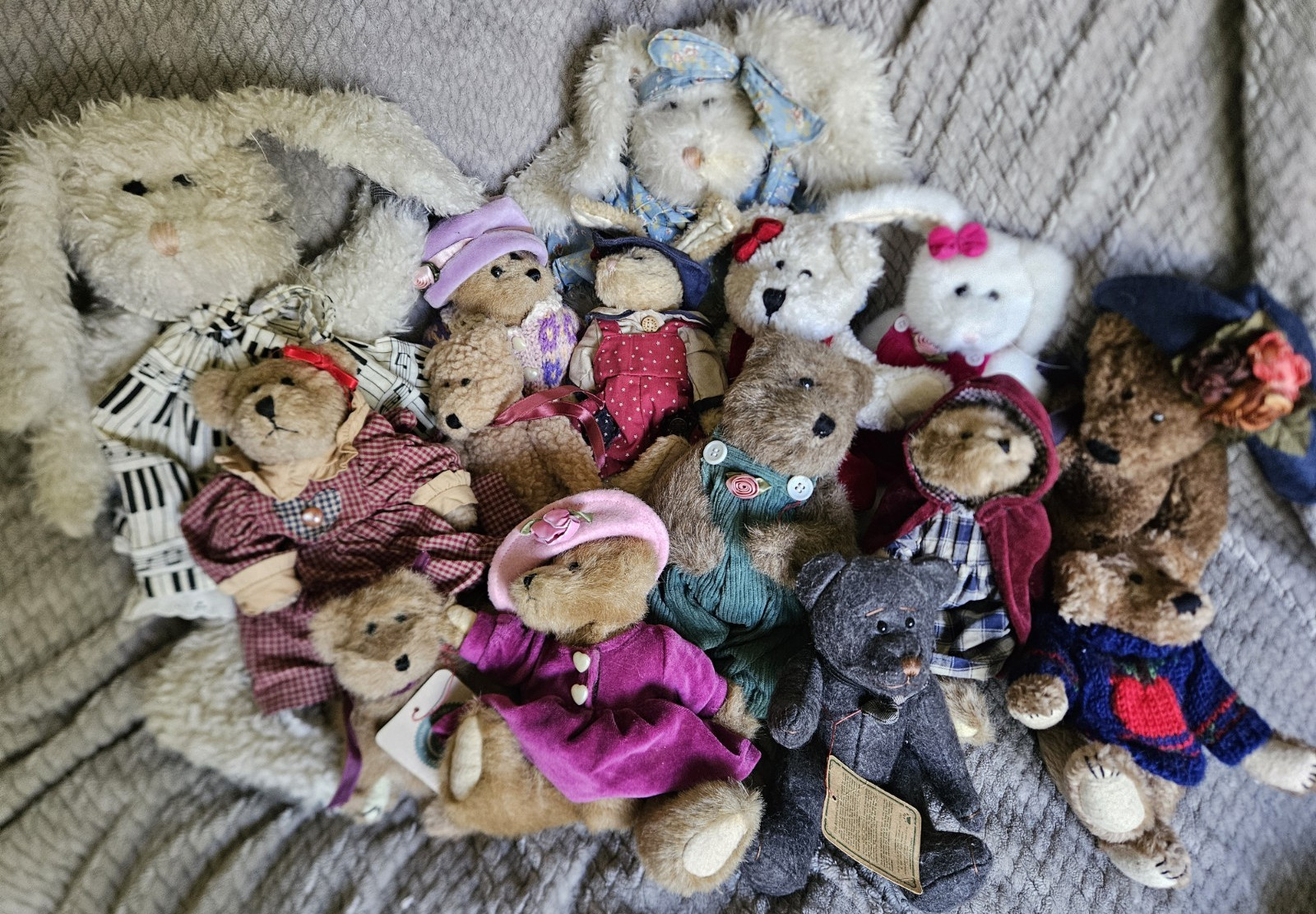 Vintage Boyd’s Bears Plush Teddy Bears & Bunnies Mixed Lot of 15