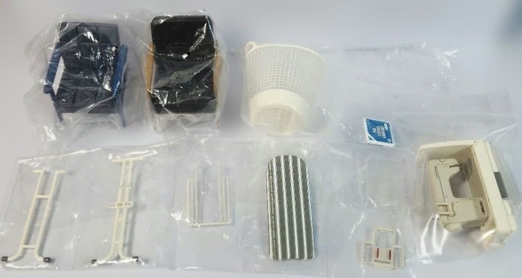 Miniature “Laundry Goods & Karimoku Chair & Sewing Machine, etc.” 5-piece set