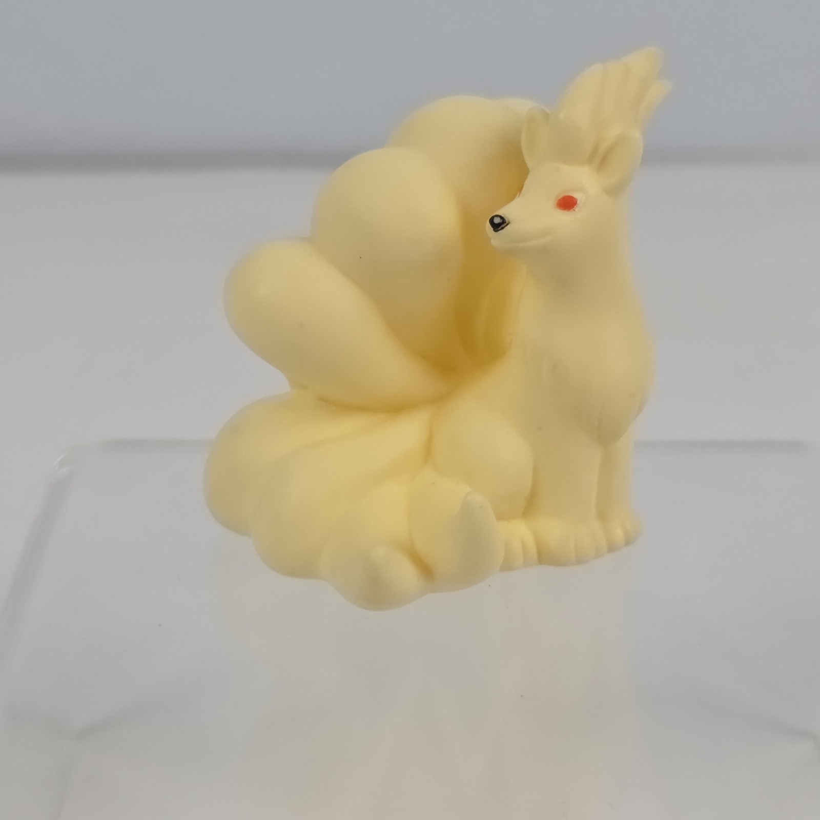 Pokemon Ninetales Yellow Figure Finger Puppet 1997 Bandai Nintendo Vintage USA