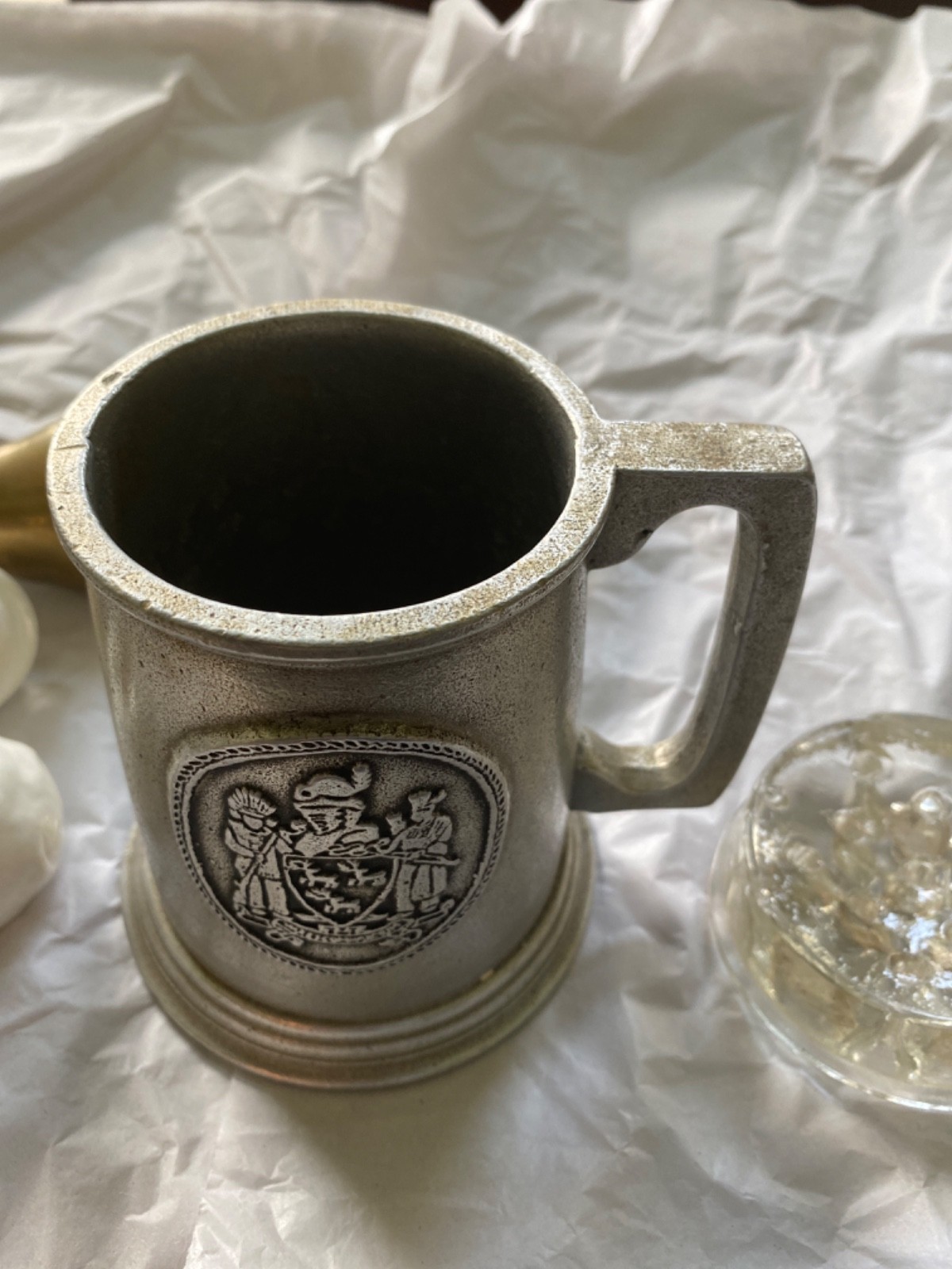 1960’S LOT ASHTRAYS TRINKET BOX FLOWER FROG BRASS DBLE SHOT GLASS PEWTER STEIN