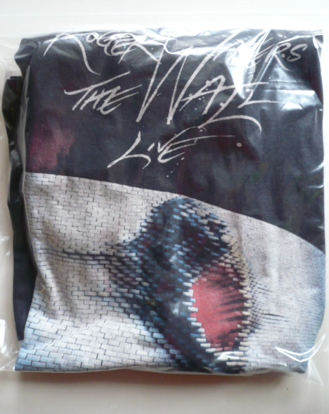 ROGER WATERS THE WALL Tee T-shirt BLACK, SIZE XL ROCK POP BAND SHIRT, PINK FLOYD