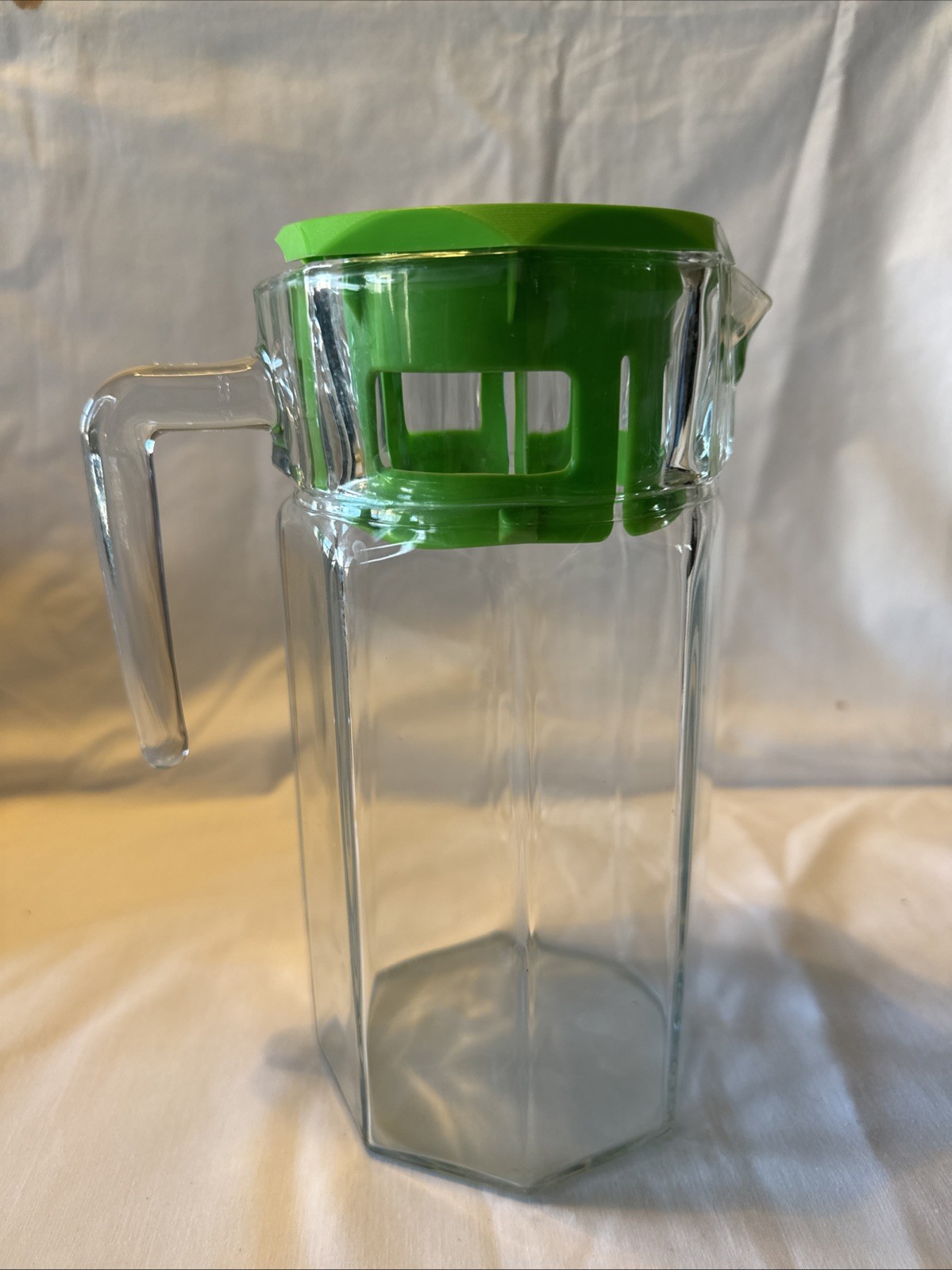 Vintage Pasabahce Turkey Clear Glass Pitcher with Green Lid 7 Sides 9″
