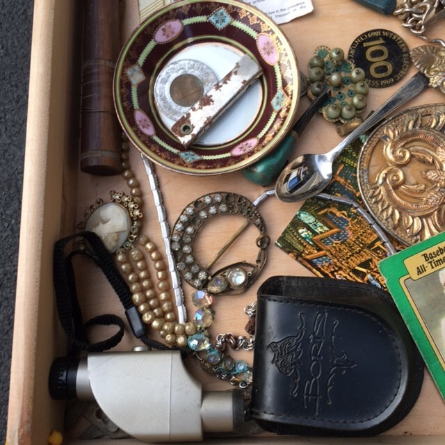 2 pound lot of Jewelry, Coins, Watches, Trinkets Only – Estate closeout mix#MU0