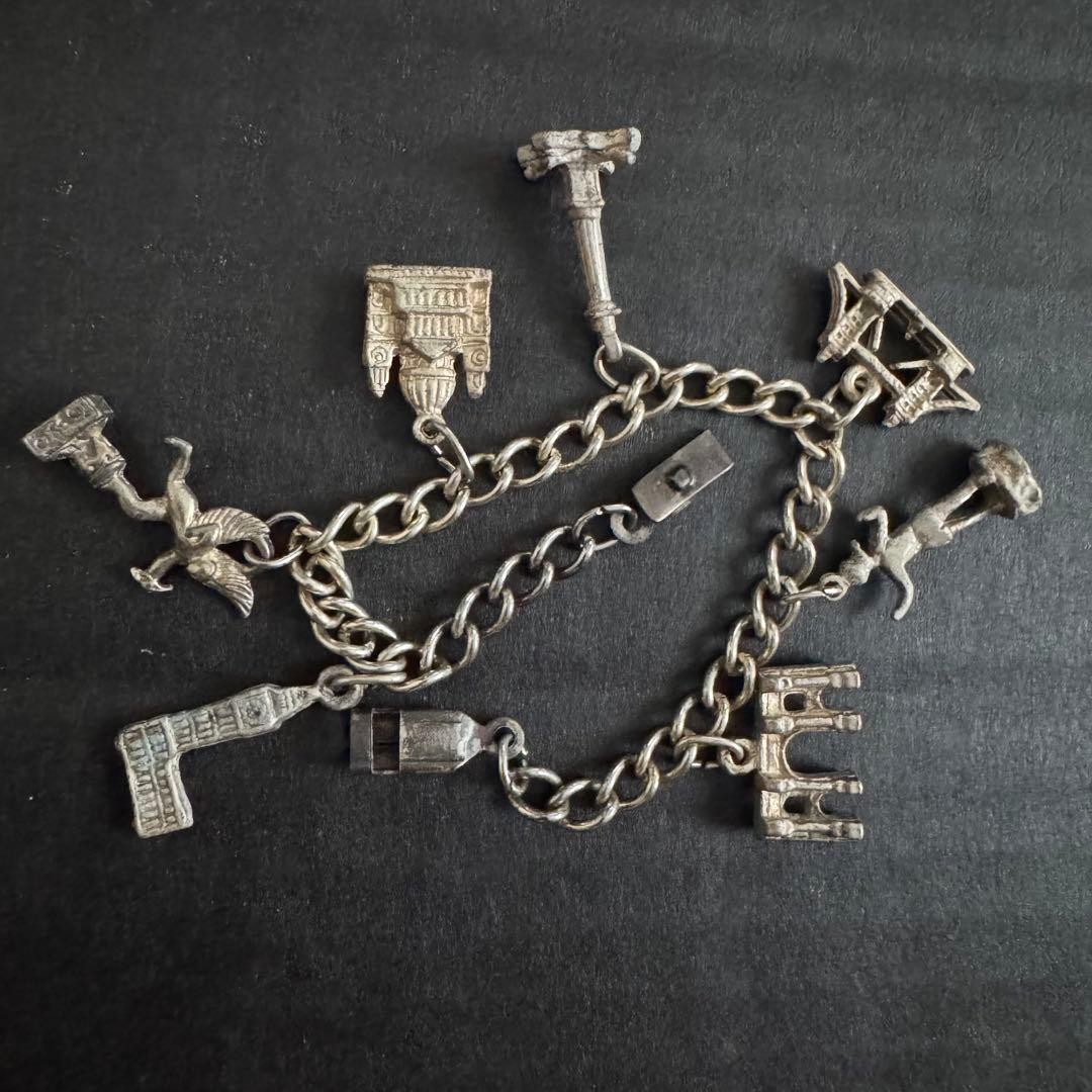 England Travel London Souvenir Charm Bracelet 60s Chain 70s Jewelry