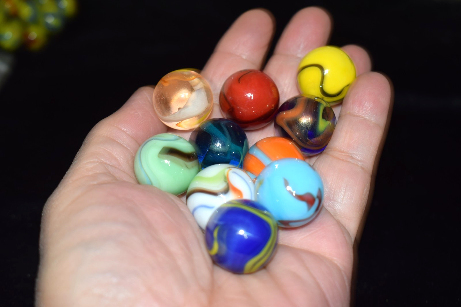 🐔➖⏩ Lot of 10 VACOR colorful swirls collector’s marbles shooter🎯size .875″ M
