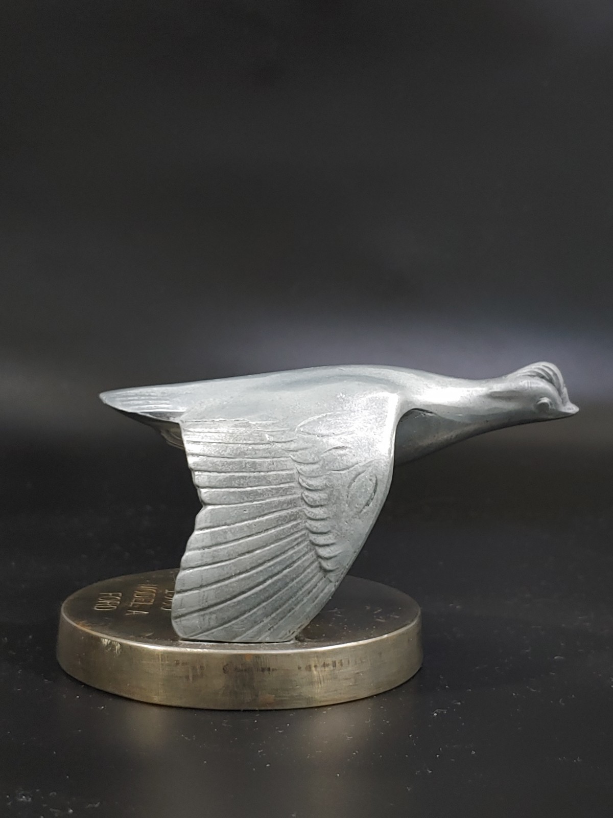 1931 Ford Model A Oldtimer US Car Pewter Sculpture Flying Bird Figurine Emblem