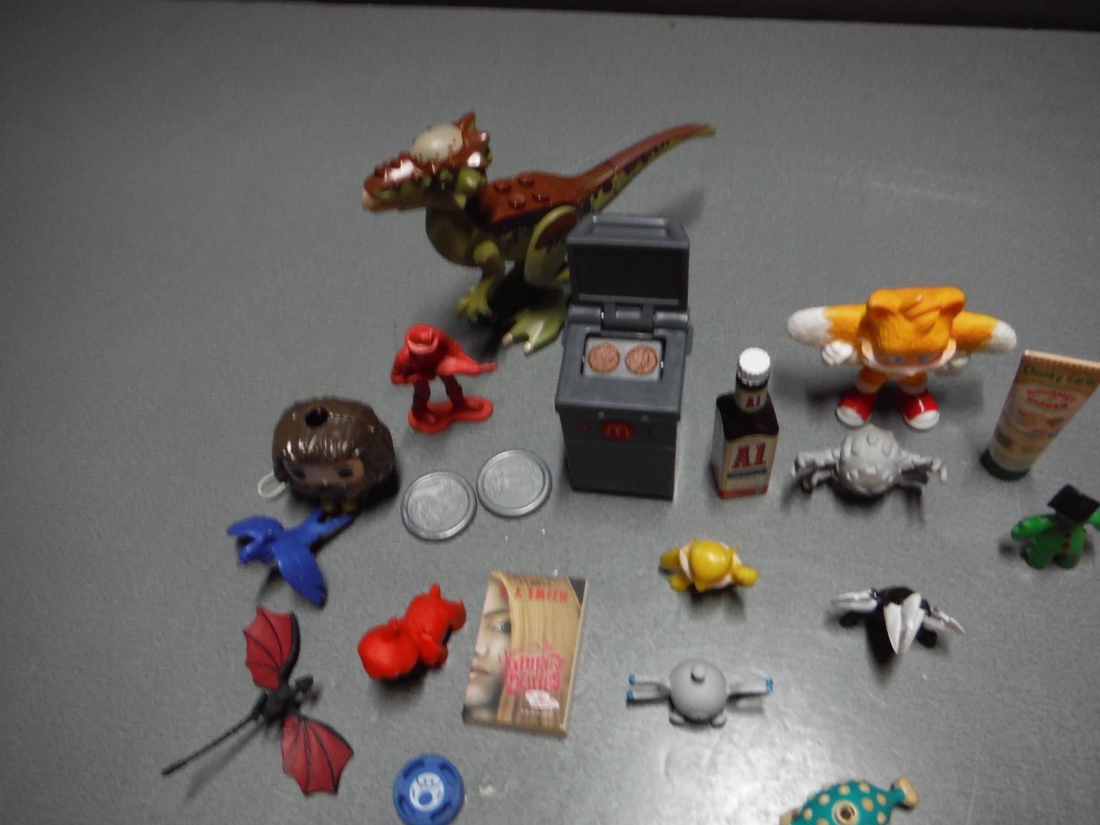 Vintage Cool Junk Drawer Lot Random Mixed Items 20 pcs Dino missing arm