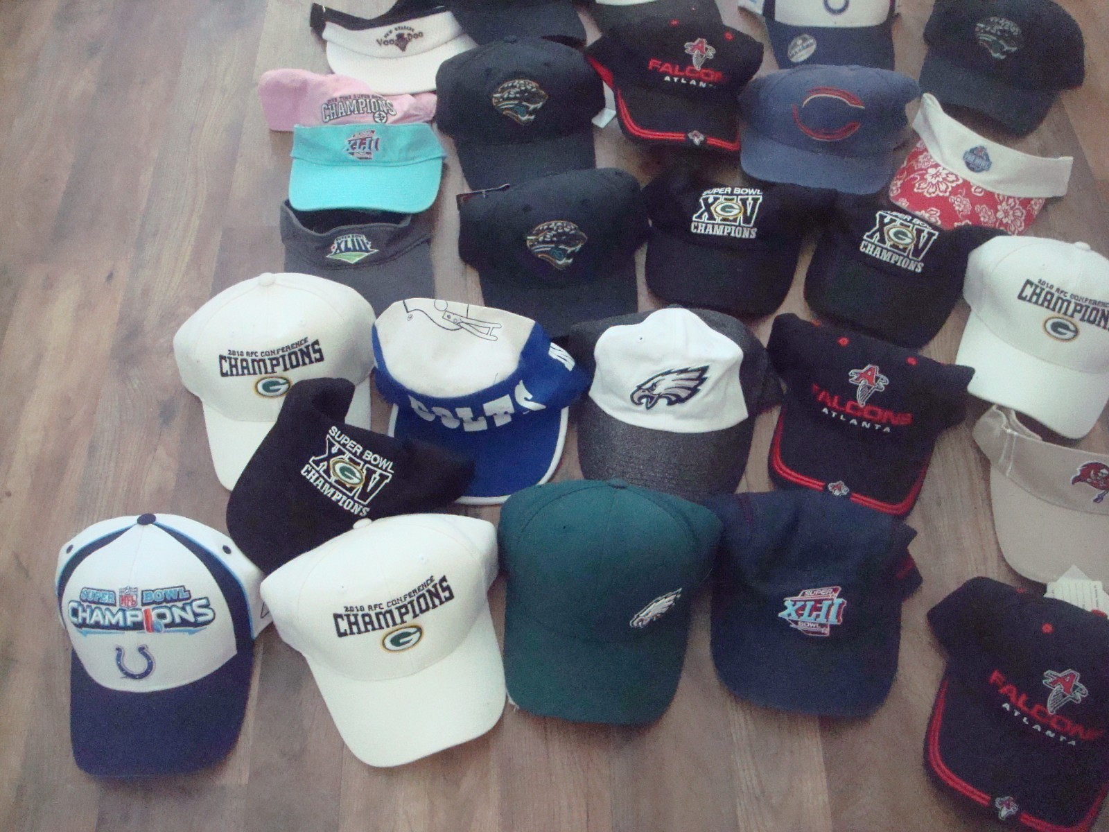 25 HATS NFL REEBOK RARE SPORTS STRAPBACK 90S WHOLESALE LOT HATS VINTAGE HAT CAP