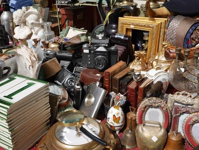 10 pounds “Estate Clearance” -collectible, usable, old & new items-#NY31EE