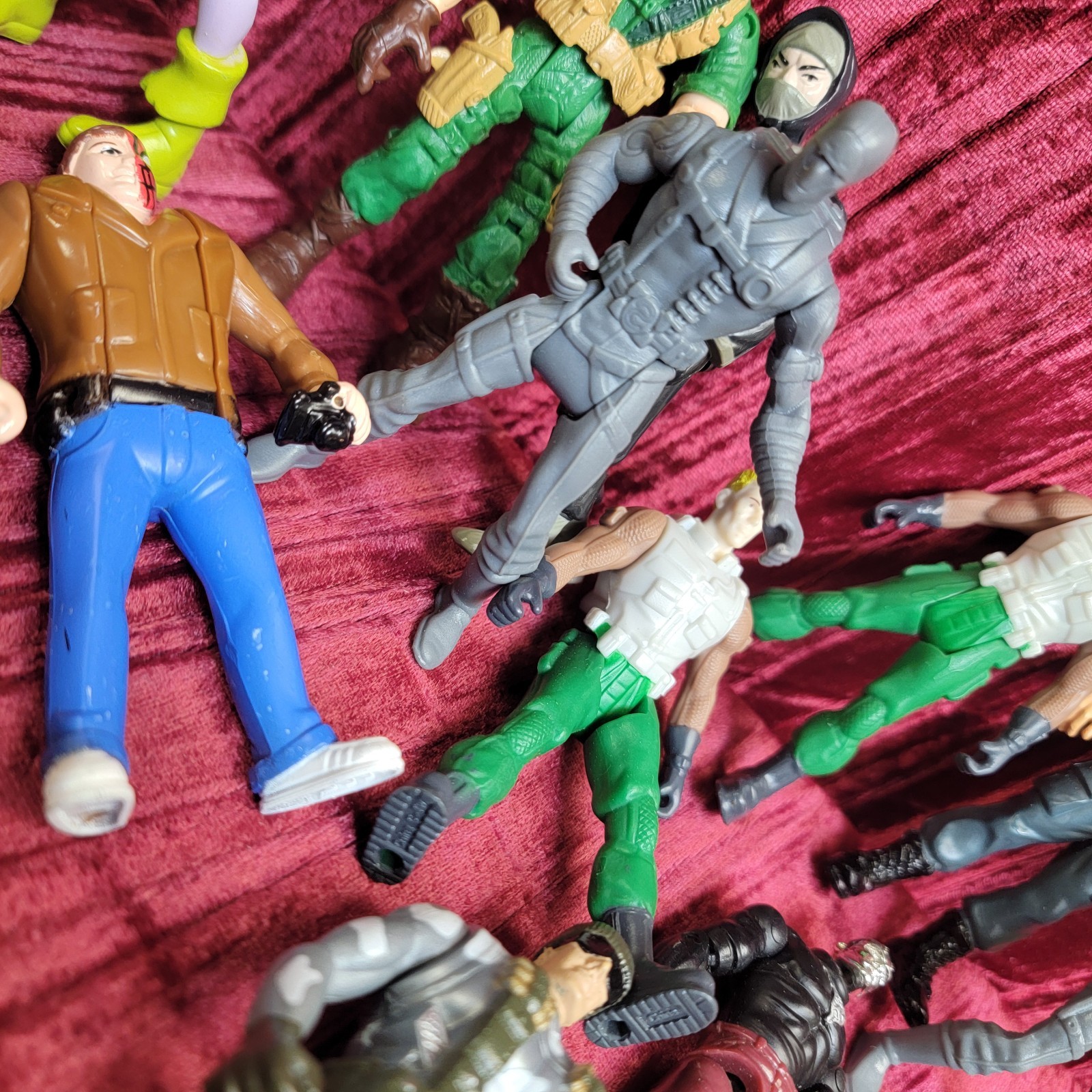 Vintage Toy TOYS Lot ACTION FIGURE AS FOUND HEMAN HERO SPIDEY GI JOE MIXED +