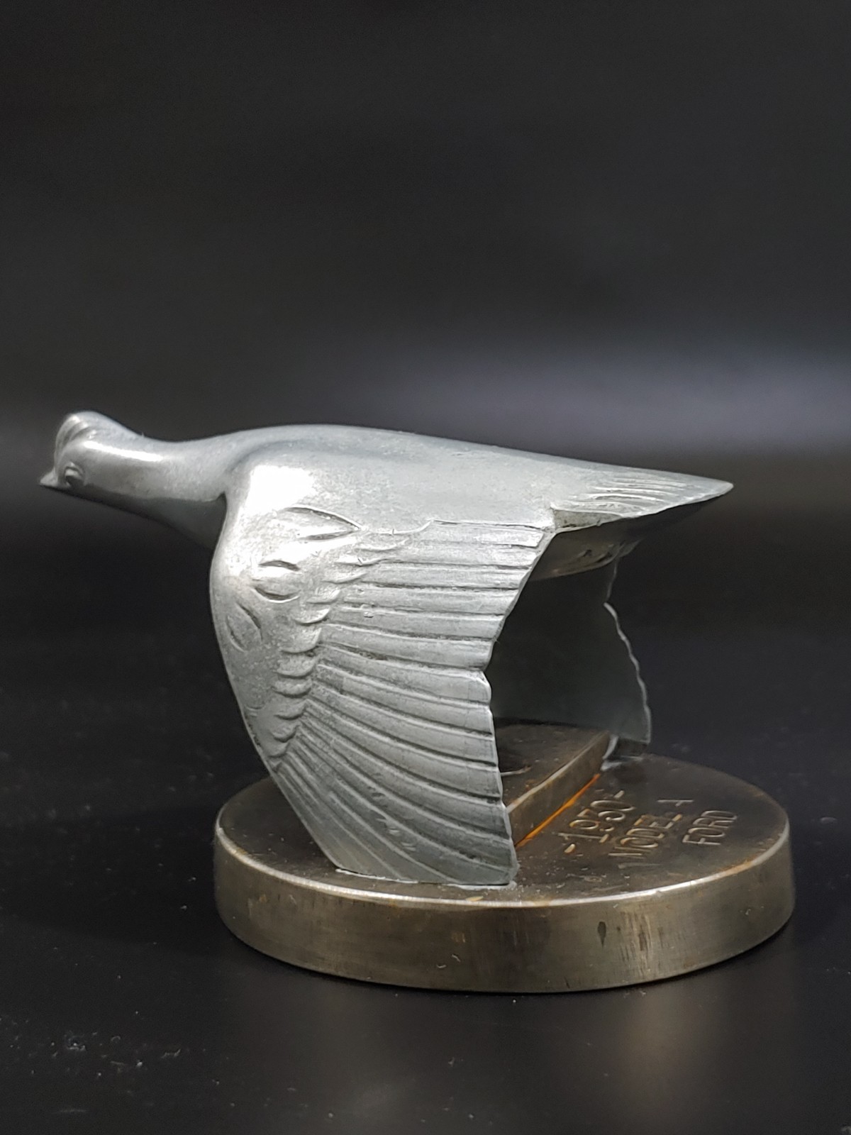 1931 Ford Model A Oldtimer US Car Pewter Sculpture Flying Bird Figurine Emblem
