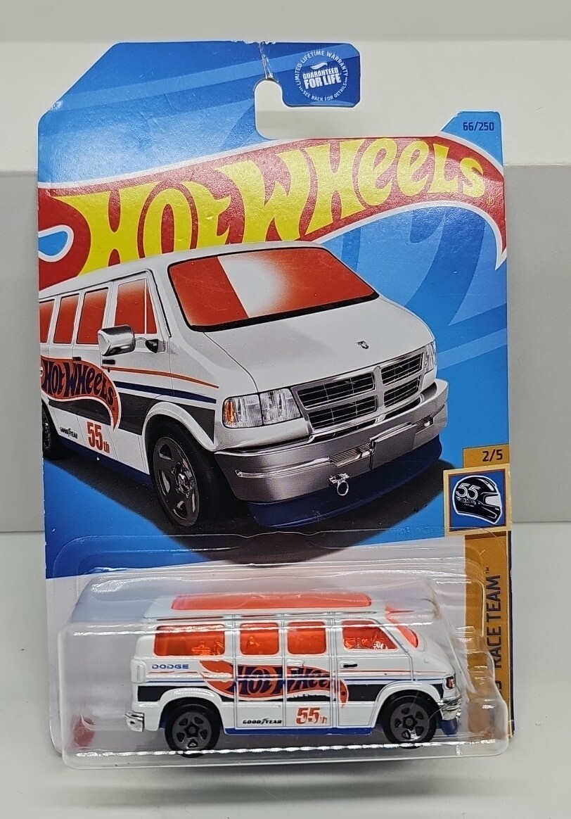 Hot Wheels Dodge Van HW 55 Race Team Series #2/5 White Diecast 1:64 Scale New