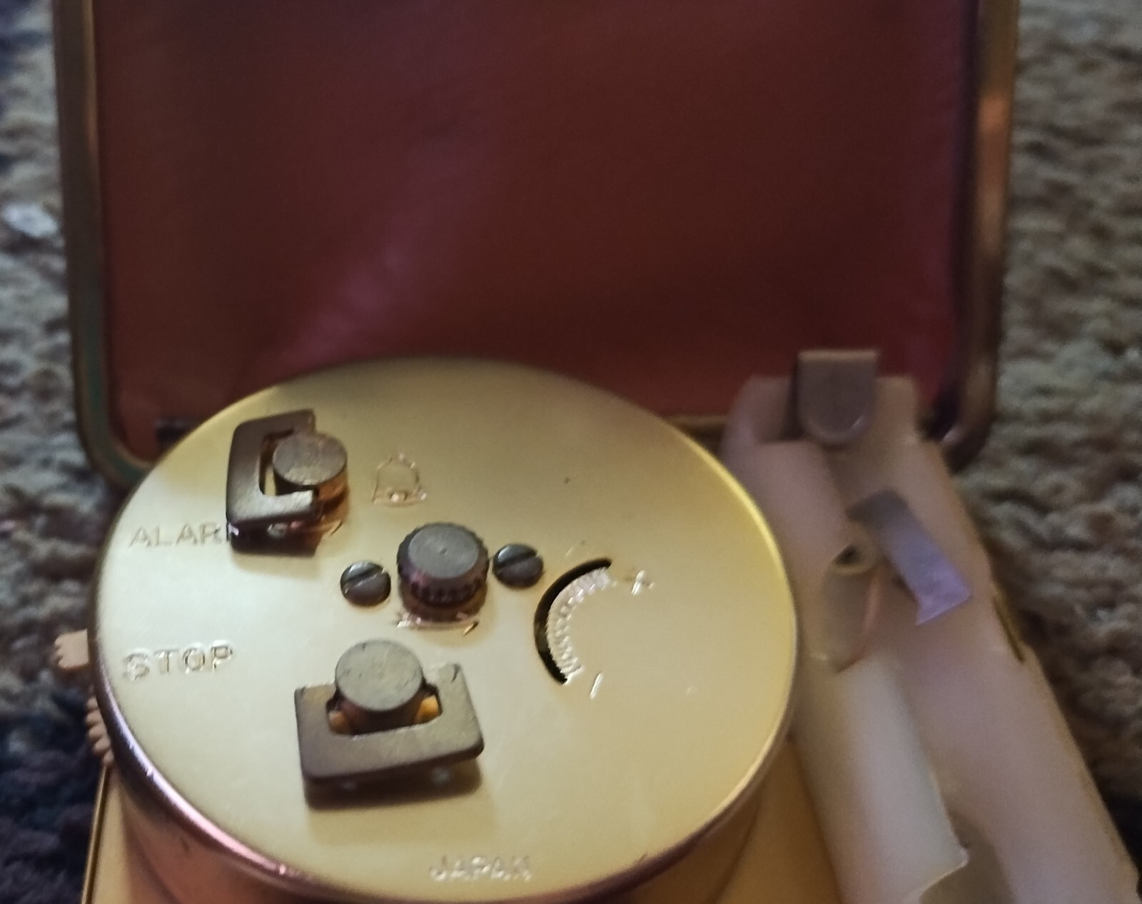 Vintage items for sale/Clocks/Cameras/Portable Radio-Tvs