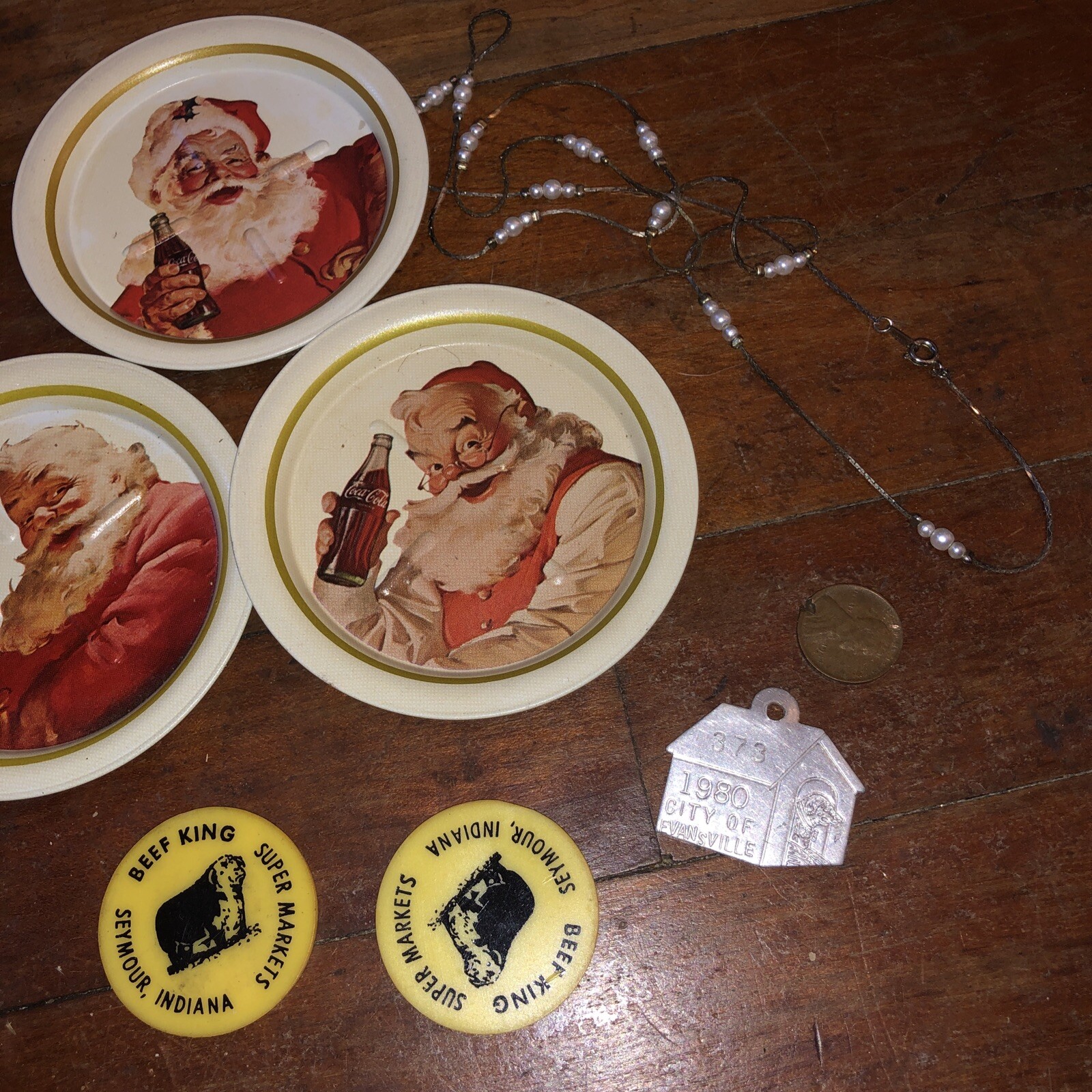 junk drawer lot of misc items – Violet China / Beef King Tokens / Coasters