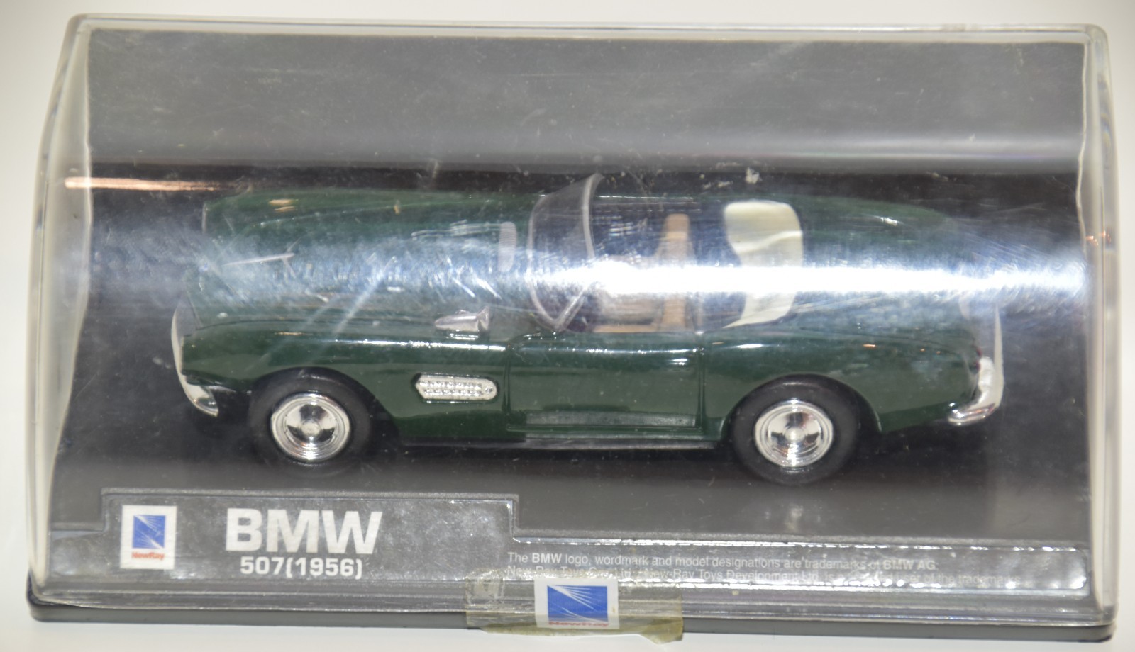 1:43 New Ray Die Cast Green 1956 BMW 507