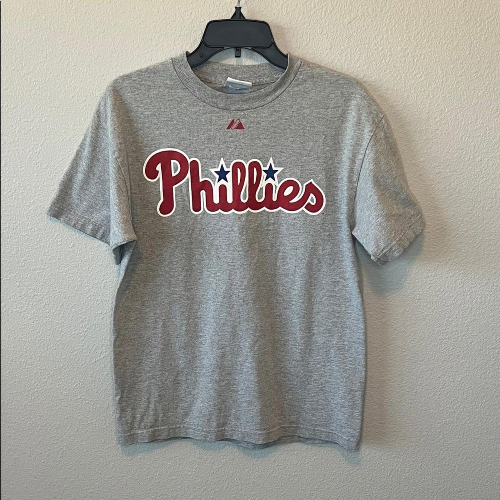 Majestic Phillies Coles Hamels Graphic TShirt Gray Estimated Size Small