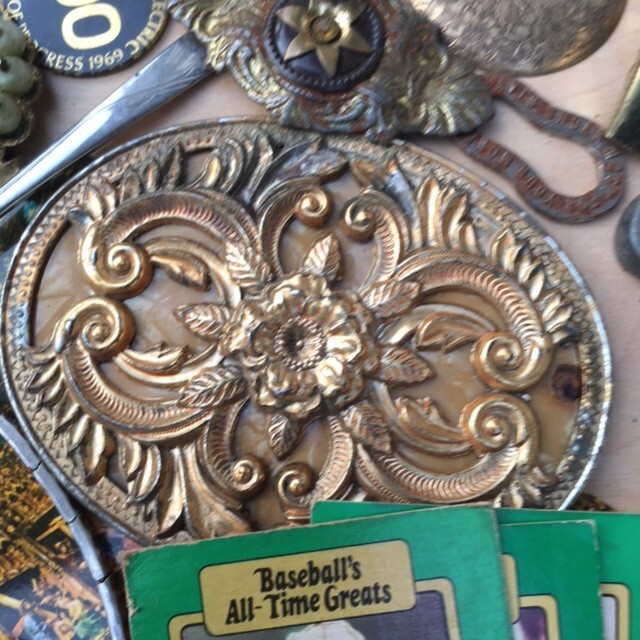 1 Pound ESTATE Items JUNK DRAWER – New & Old varied mix #5K7l