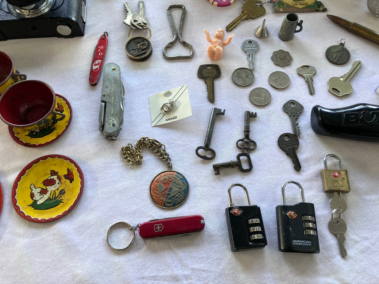Vintage Collectibles Lot Miscellaneous Items Please check out Pictures NICE!!