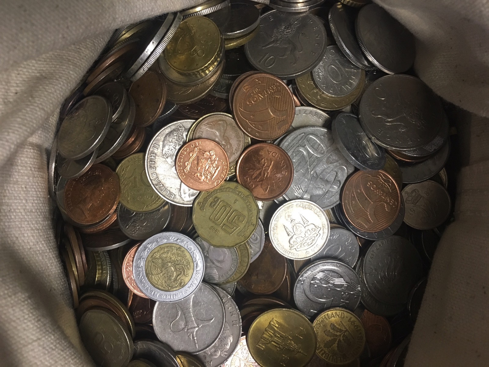 Bulk Lot 25 FOREIGN WORLD COINS No Duplicates in each Lots…