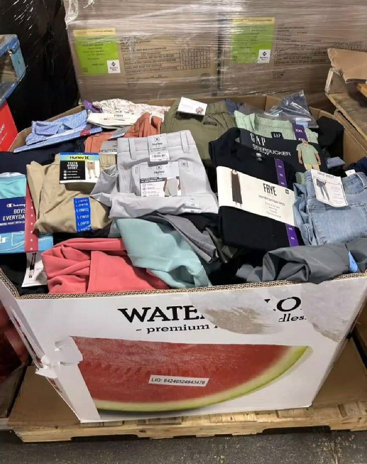 Small Overstock Bundle – Mixed Inventory Lot