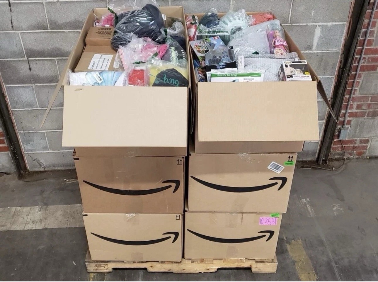 Major Retailers, Liquidation Mystery Box – Large FULL Box!