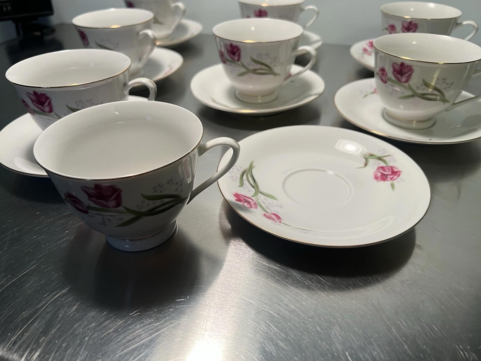 Vintage Bone China Teacups & Saucers Set/8 Pink Roses Tulips Gold Trim Chinese