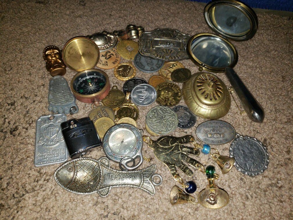 1 Pound “Junk Drawer” Collectibles Lot -Mixed smalls, old and new items-NYC6