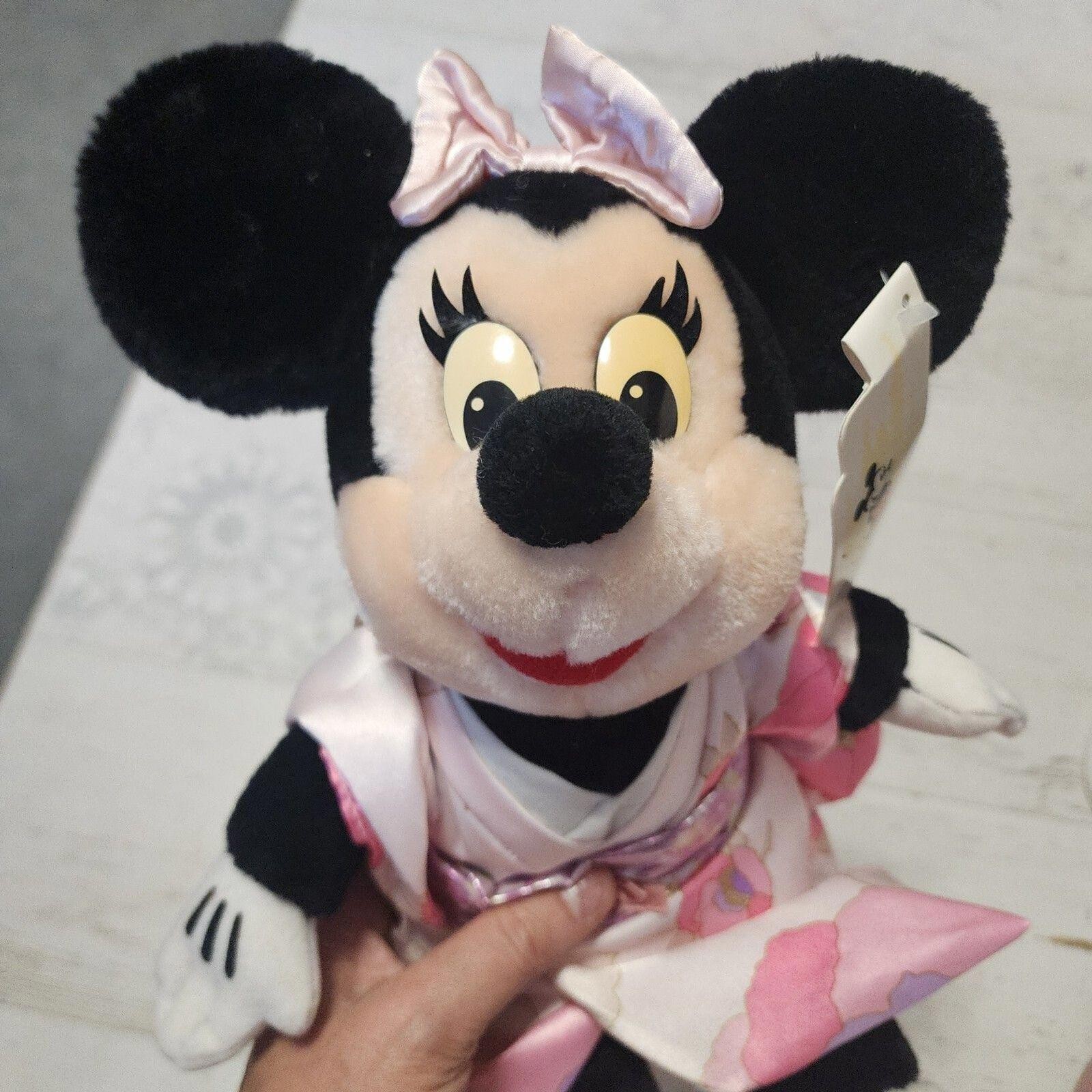 NWT VINTAGE Disneyland Minnie Mouse Kimono Plush Stuffed Animal Walt Disney