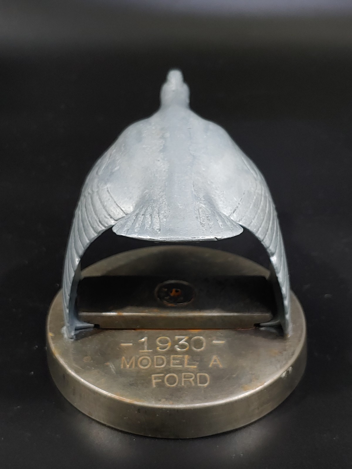 1931 Ford Model A Oldtimer US Car Pewter Sculpture Flying Bird Figurine Emblem