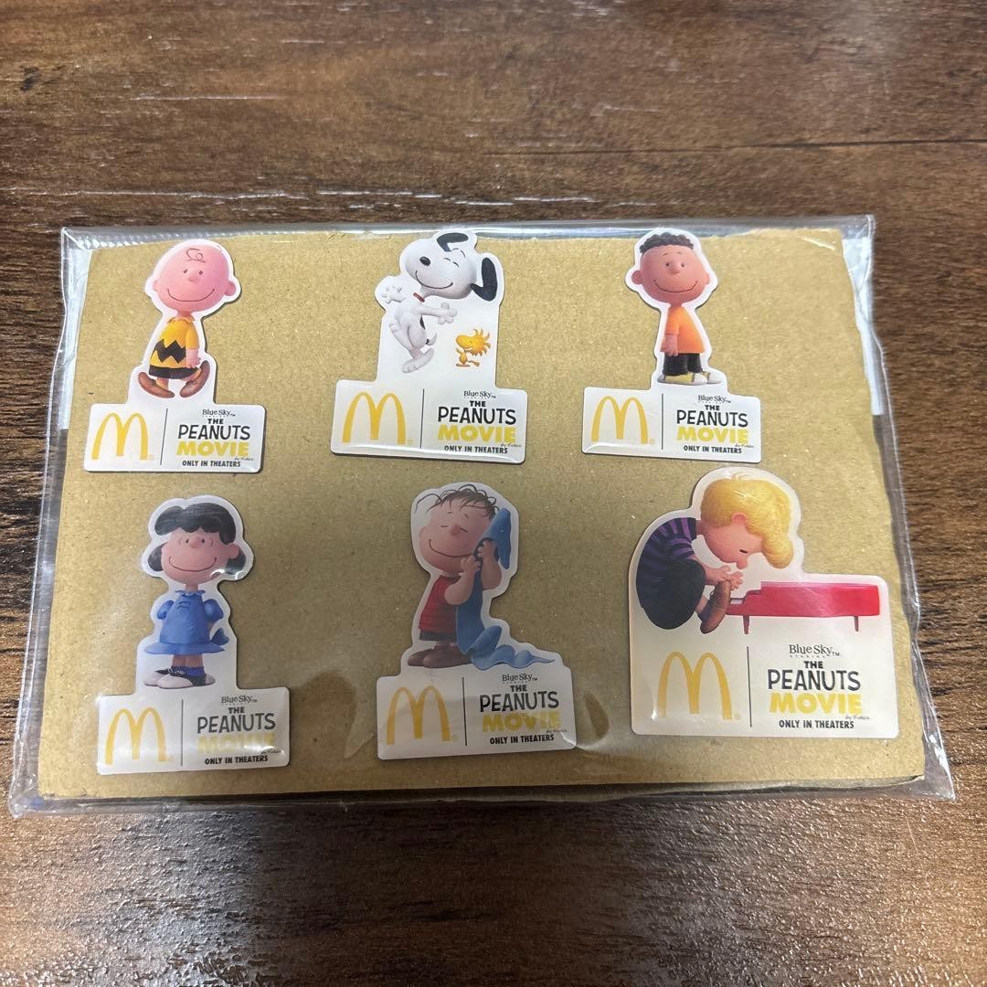 McDonald’s Snoopy Pins Set of 6 Peanuts Collectible Merchandise