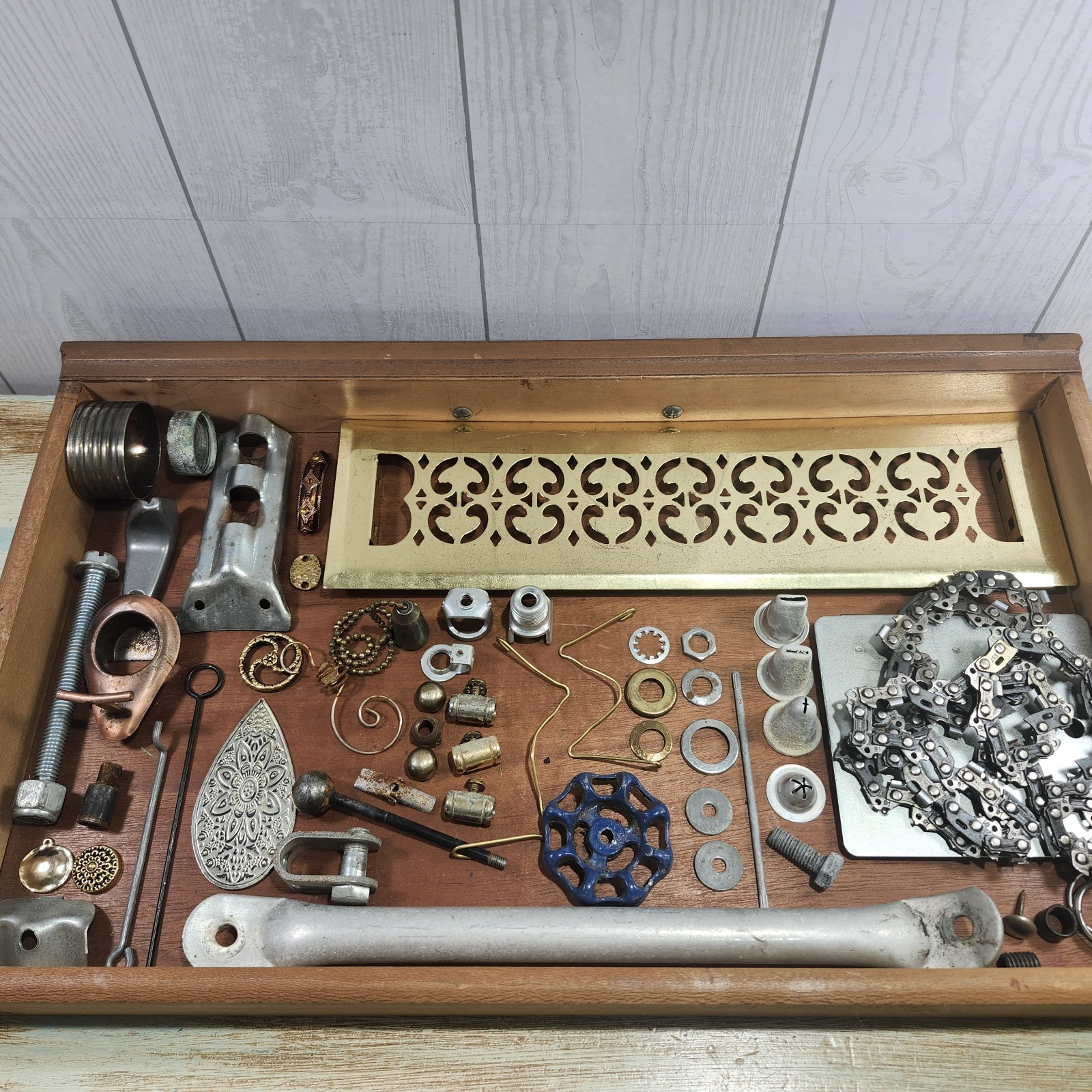 Junk Drawer Lot Mixed Metals Salvage Art Craft Assemblage Steampunk 2 lbs (MM1)