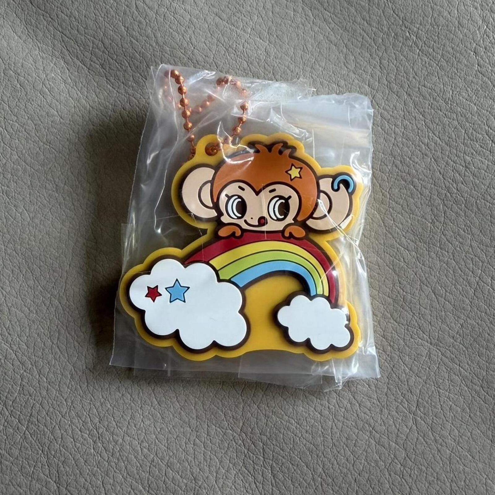 Daisy lovers rainbow monkey keychain