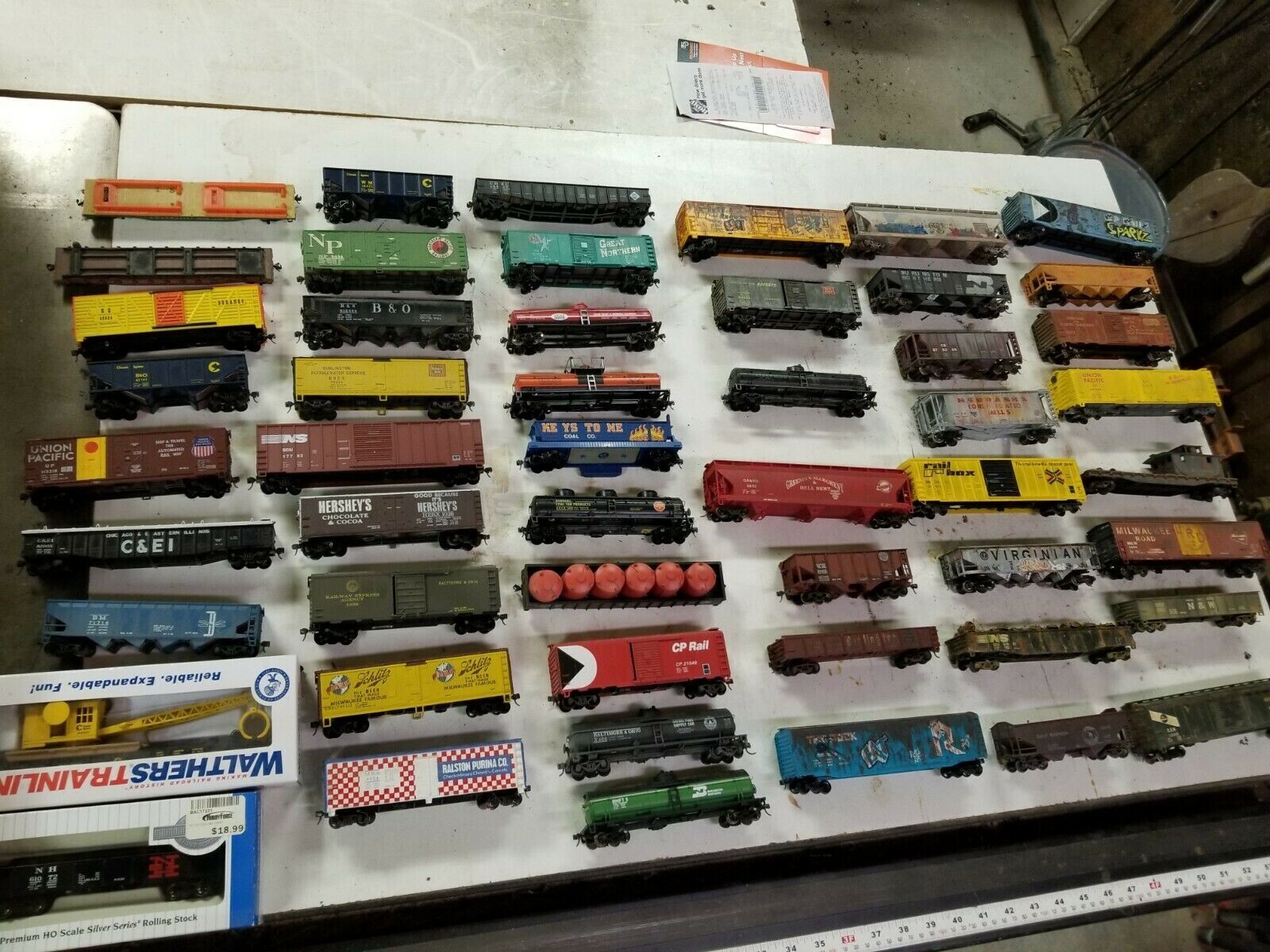 10 pounds “Estate Clearance” -collectible, usable, old & new items-#NY31EE