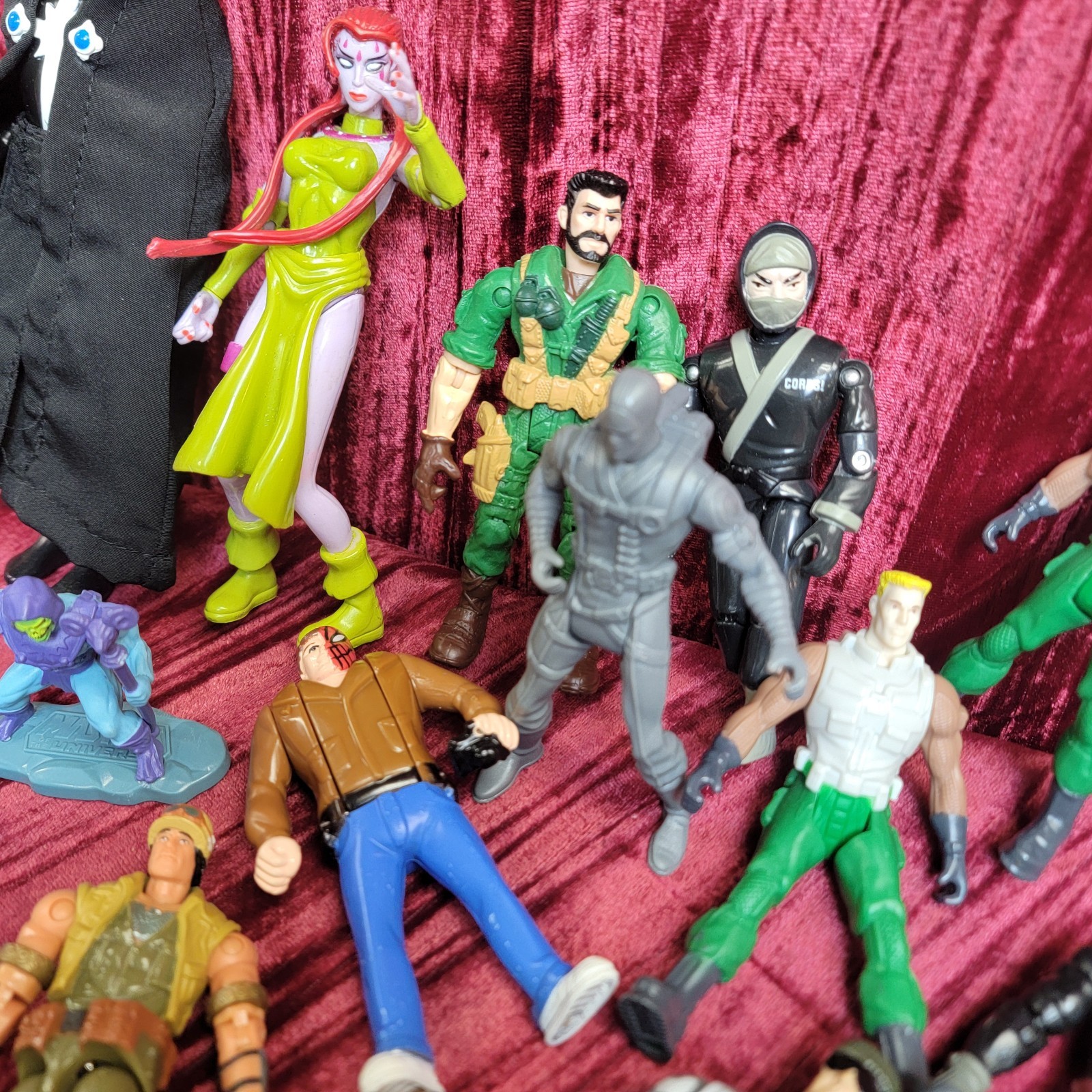 Vintage Toy TOYS Lot ACTION FIGURE AS FOUND HEMAN HERO SPIDEY GI JOE MIXED +