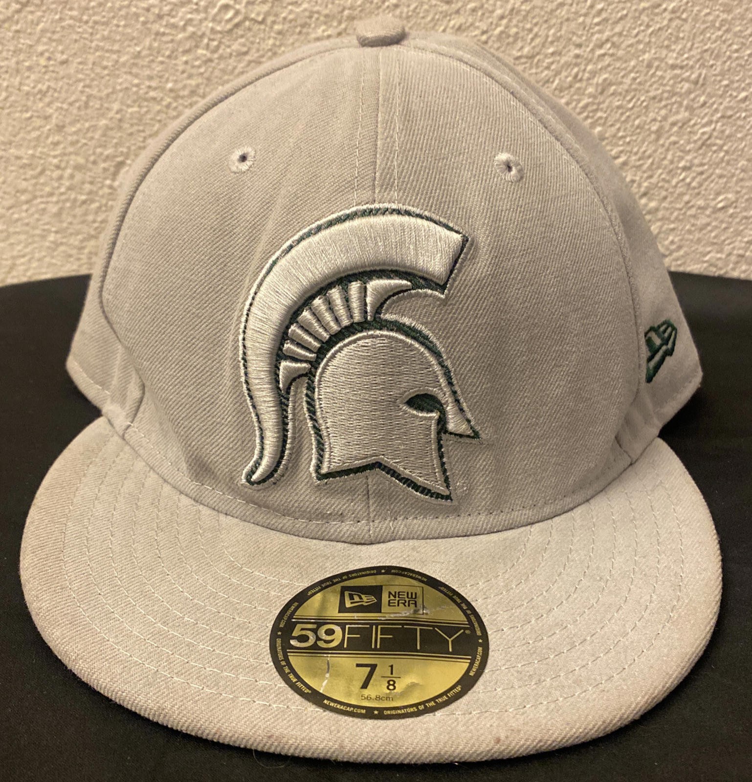 Michigan State Spartans Hat Cap Fitted 7 1/8 Gray New Era NCAA Football Adult