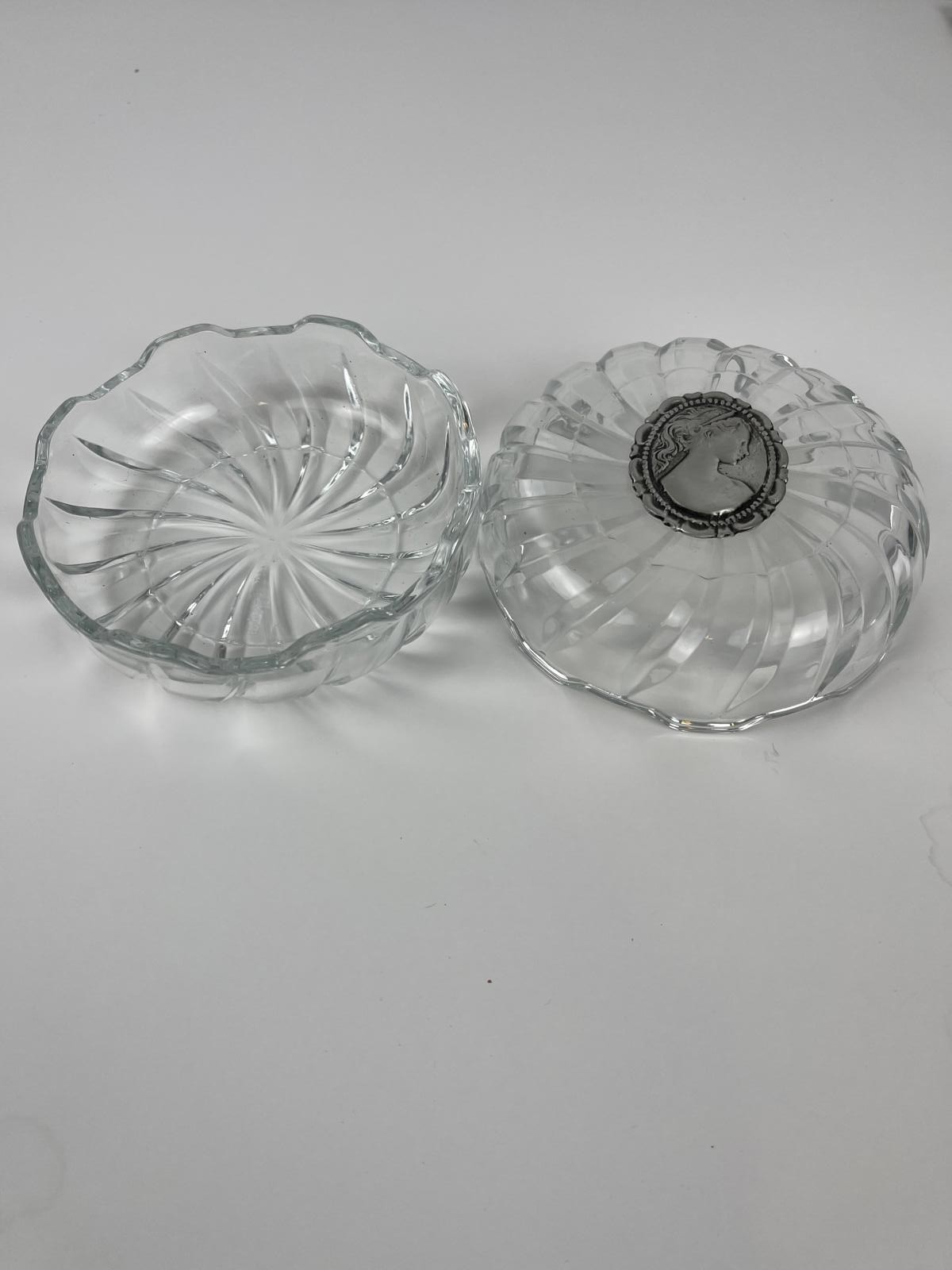 Elegant Vintage Italian Covetro Glass Trinket Dish With Siver Cameo Signed