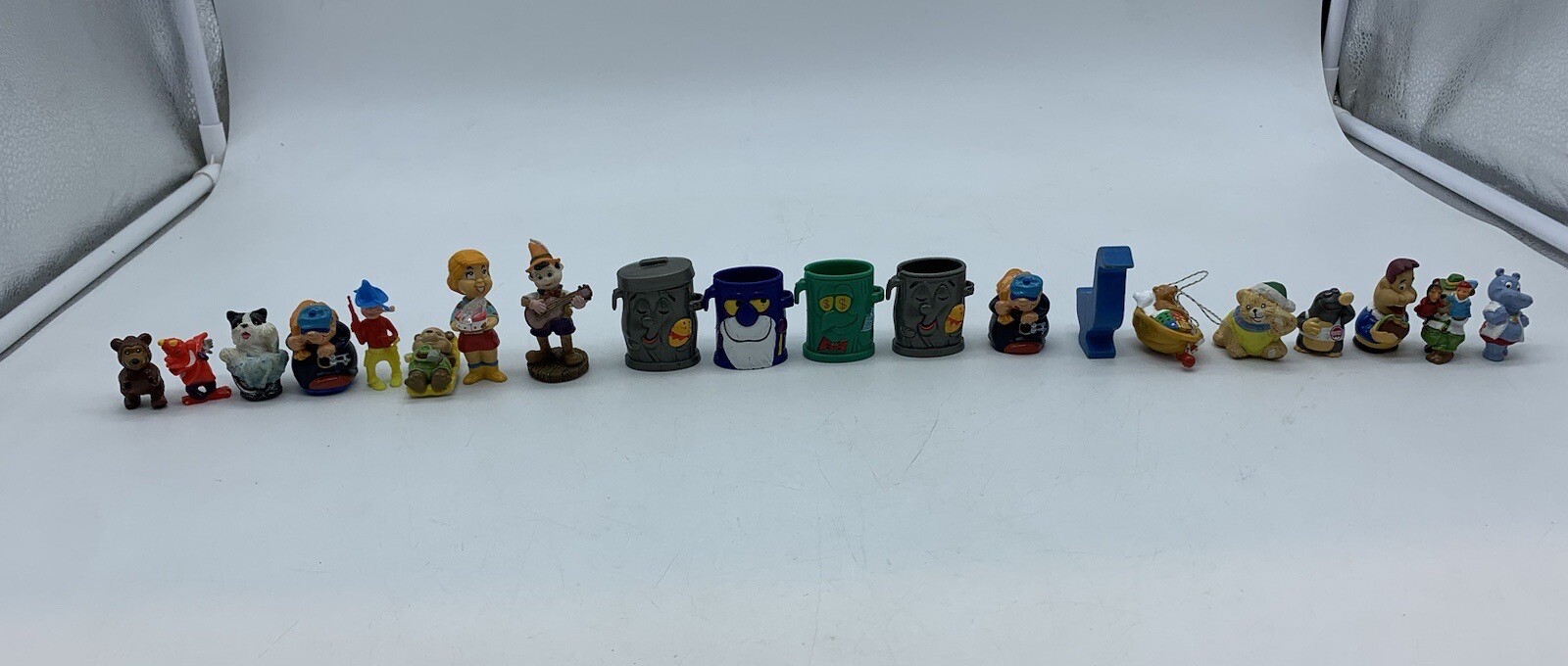 Lot Kinder Surprise Mixed Surprises 2000s Vintage The Band Bidon