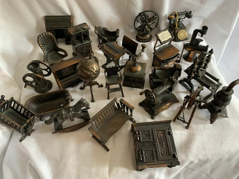 10 pound Estate lot-Old & New varied items, sale, Junk Drawer, bulk,#5s5