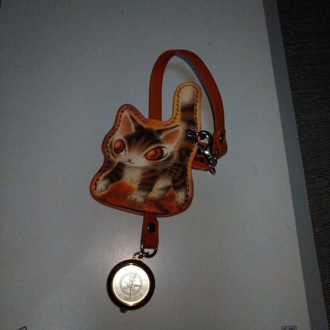 Wachifield Dyne Cat Clock Leather Case Ladies Timepiece
