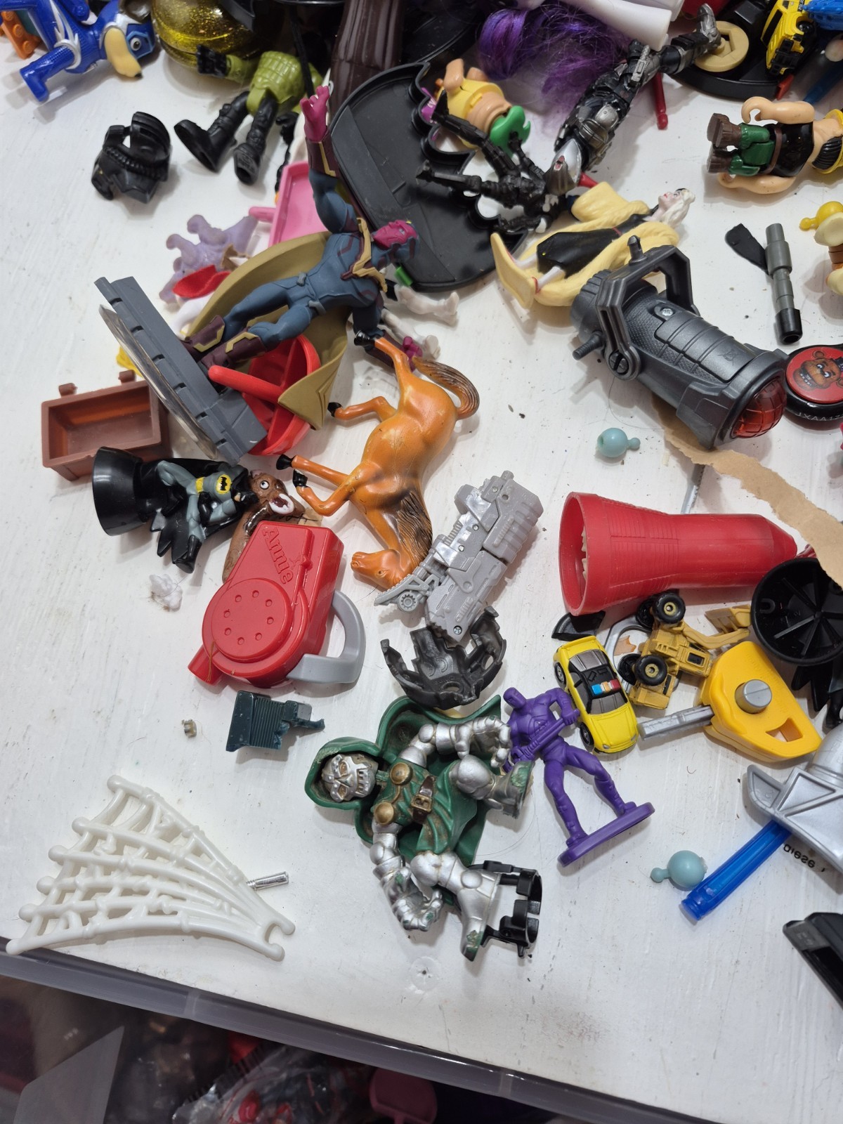 Huge Lot Kids Toys Action Figures Small Miniature Parts Boys/Girls Junk Drawer