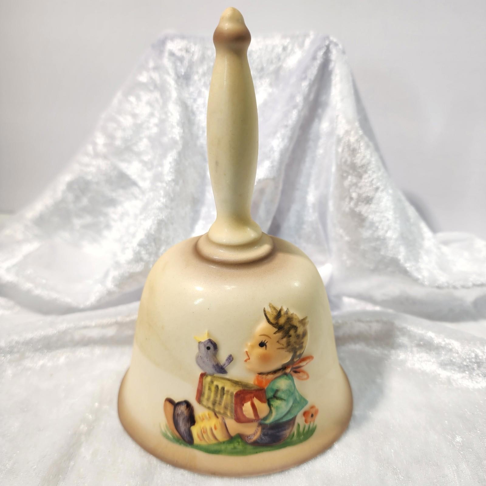 Hummel Bell 1978 1st Edition Lets Sing Annual Bell Hum 700 Goebel 1977 Germany