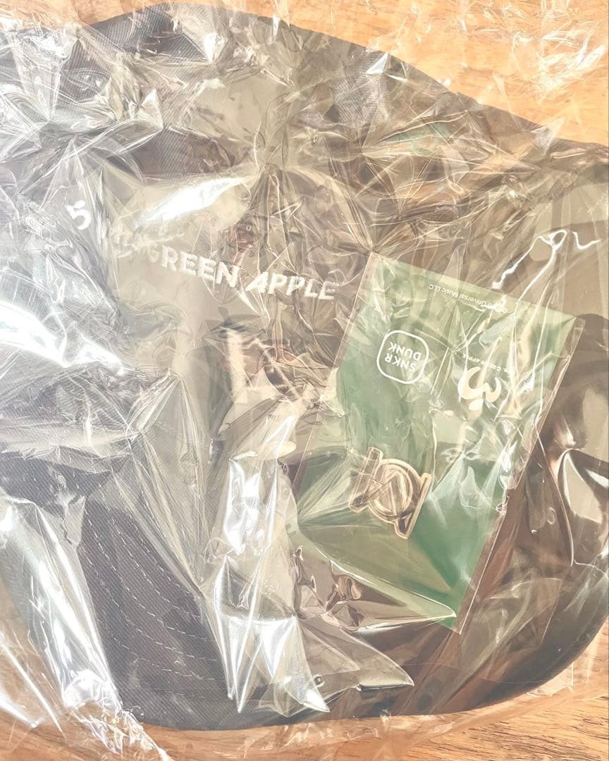 Mrs. Green Apple Era 9THIRTY Cap Navy with Pins – Free Size Logo Used