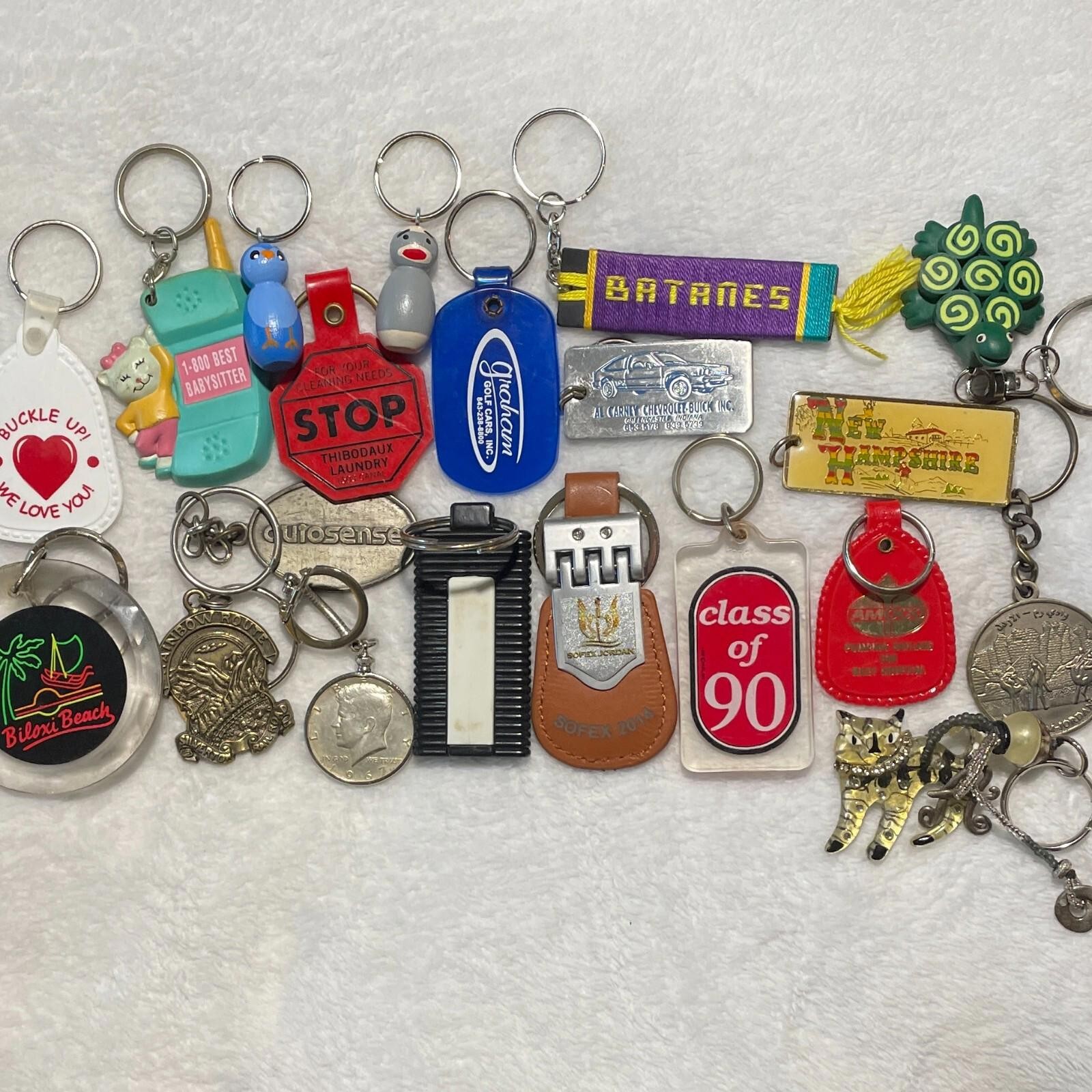 LOT Of Vintage To Modern Key chain Advertising Mixed Keychain Lot 20 Pcs
