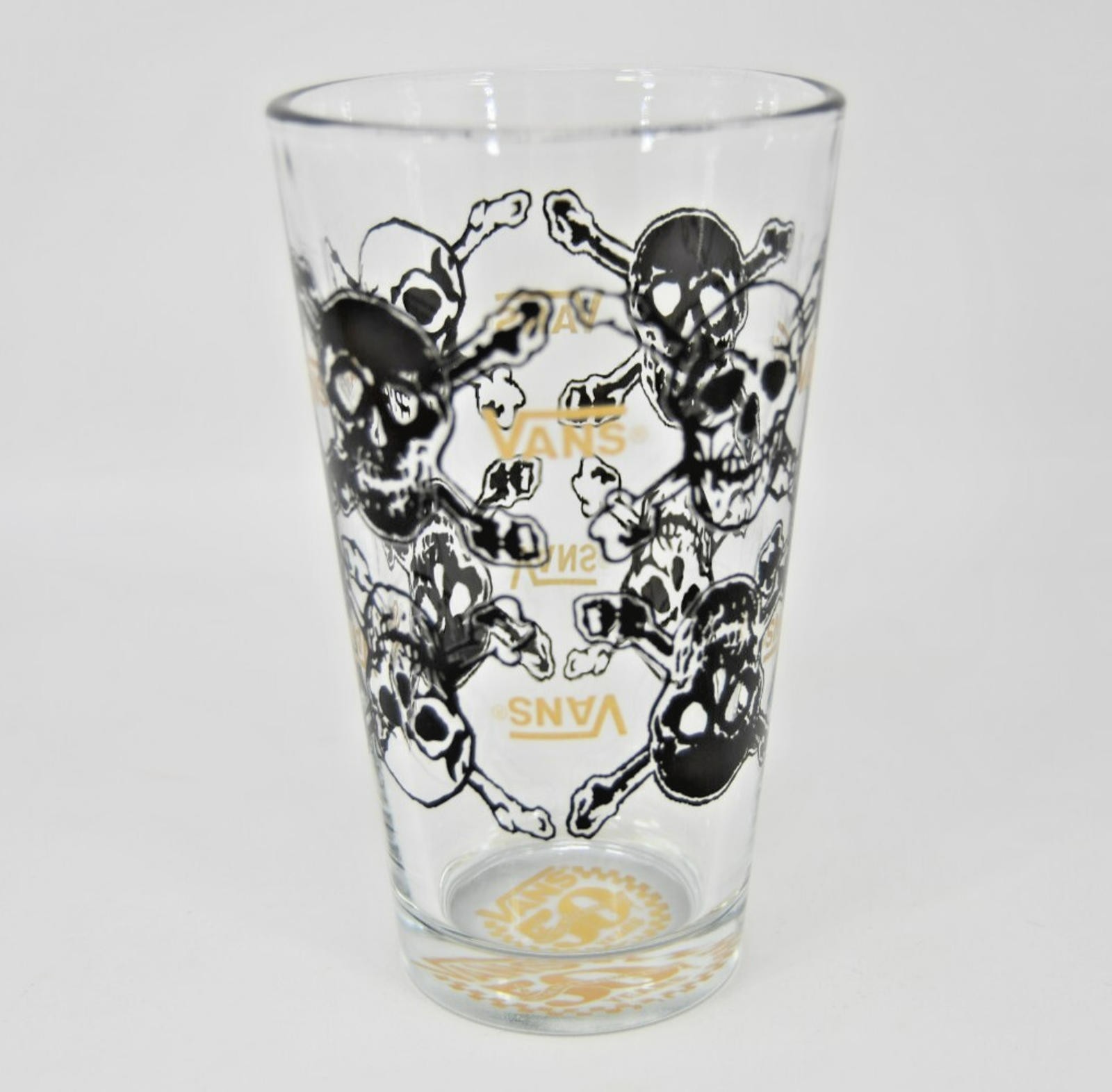 Vans Off The Wall 50th Anniversary Pint Glass Tumbler Skull Crossbones