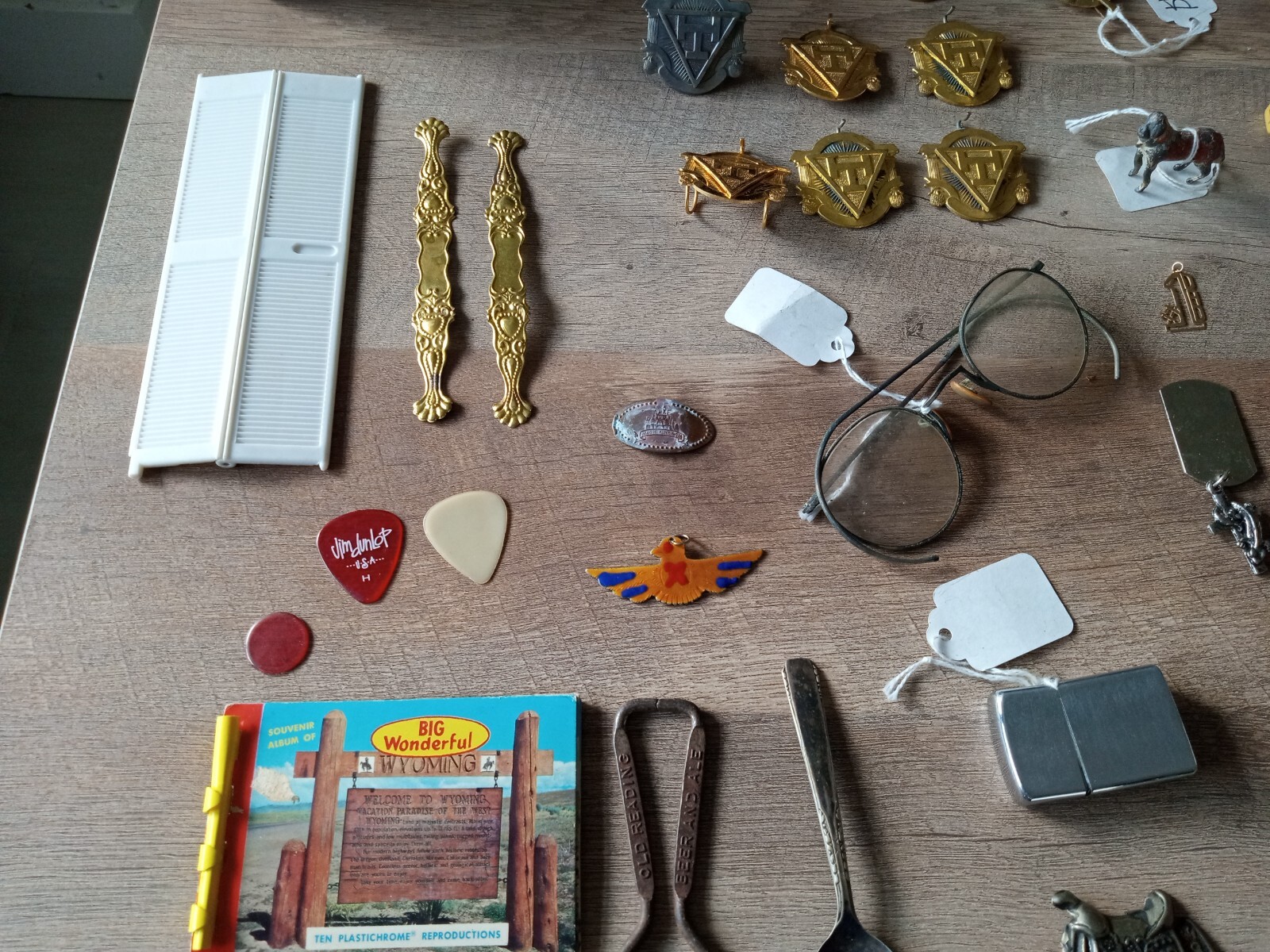 Lot Of 100+ Items Vintage Junk Draw Military Estate Sale/Jewerly& Old Items #214